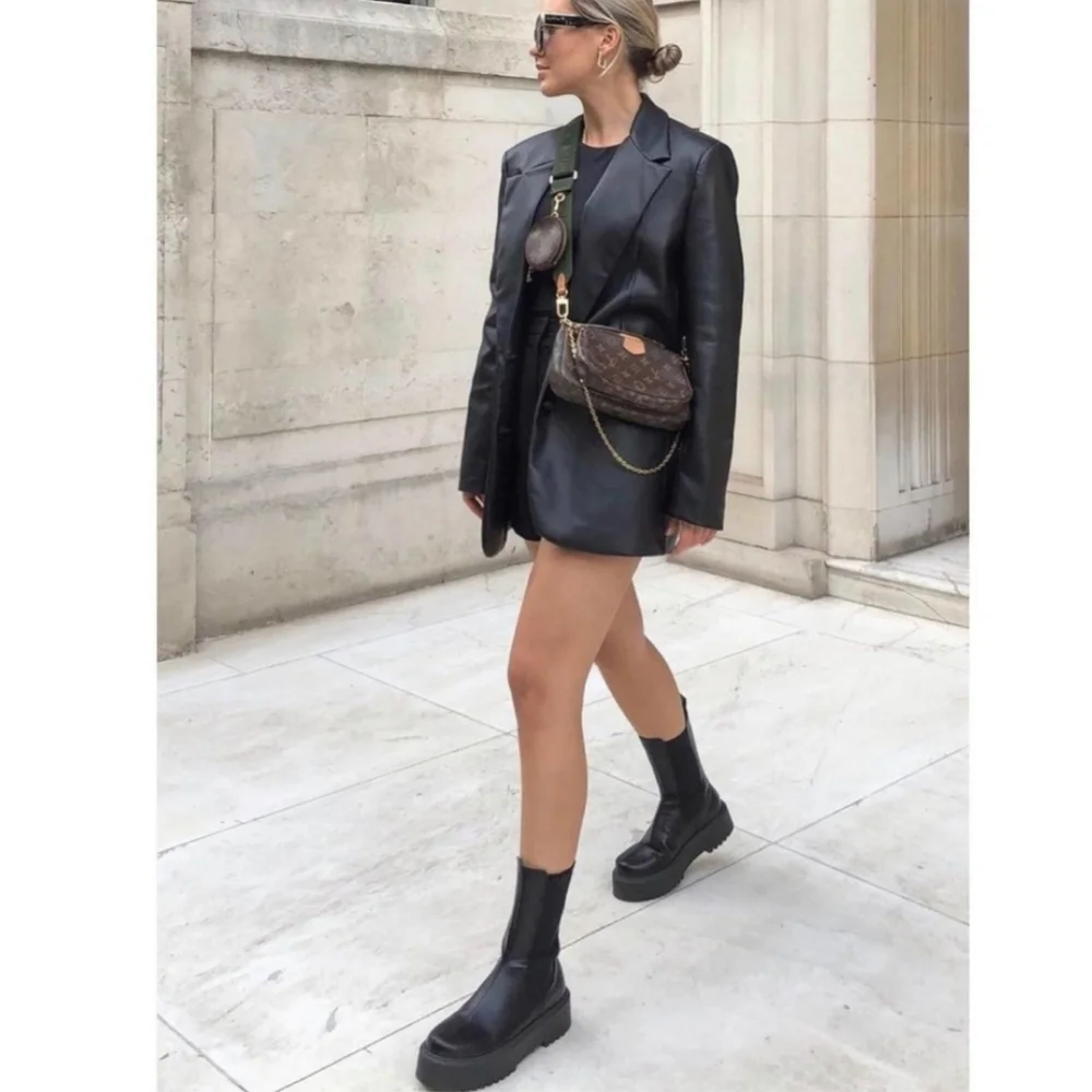 Zara * Oversized Faux Leather Blazer - Picture 4 of 16
